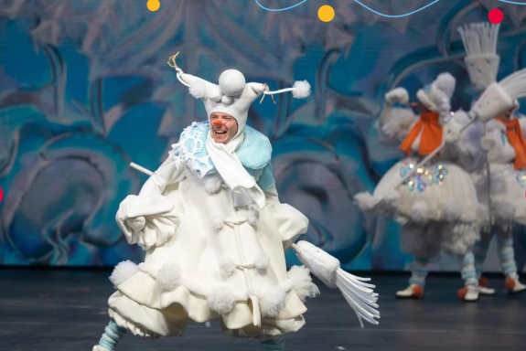 ЁЛКА ТЕЛЕКАНАЛА МУЛЬТ. КОЛЕСО ЧУДЕС