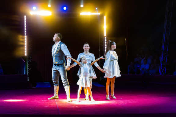 &TScy;&icy;&rcy;&kcy; &Vcy;&icy;&vcy;&acy;&tcy; &Vcy;&ocy;&rcy;&ocy;&ncy;&iecy;&zhcy; - &shcy;&ocy;&ucy; "&Bcy;&iecy;&lcy;&ycy;&iecy; &tcy;&icy;&gcy;&rcy;&ycy;"