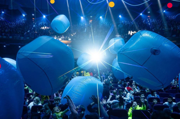 ЁЛКА ТЕЛЕКАНАЛА МУЛЬТ. КОЛЕСО ЧУДЕС