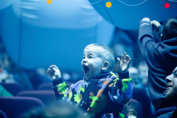 ЁЛКА ТЕЛЕКАНАЛА МУЛЬТ. КОЛЕСО ЧУДЕС